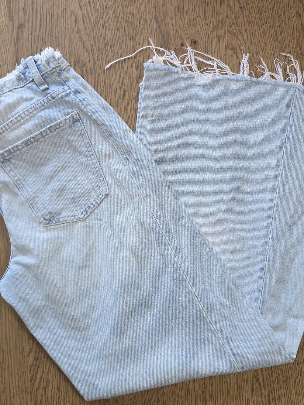 Zara Light Blue High-Rise Wide Leg Jeans with Frayed Hem
